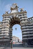 Catania, porta Garibaldi 